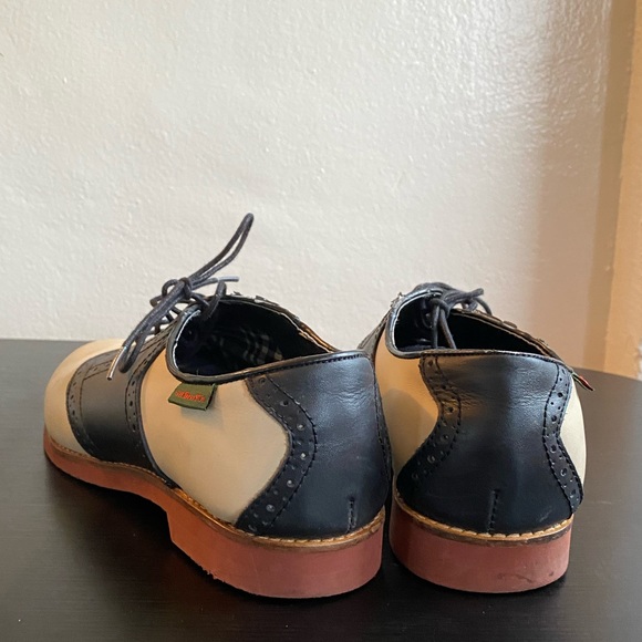 GH Bass Saddle Shoes - Picture 5 of 8